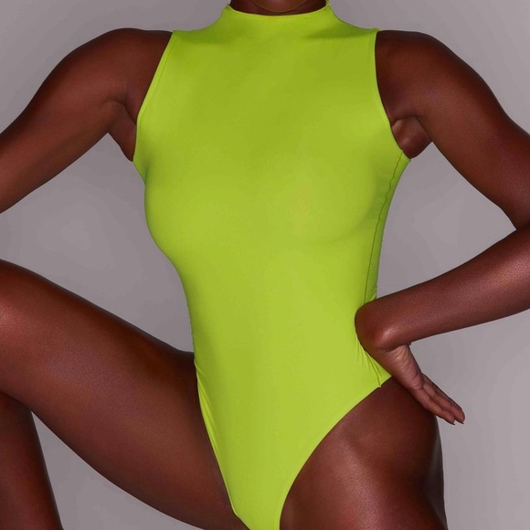 SKIMS Tops - NWT SKIMS Fits Everybody Sleeveless Mock Neck Bodysuit in NEON LIME sz S - RARE